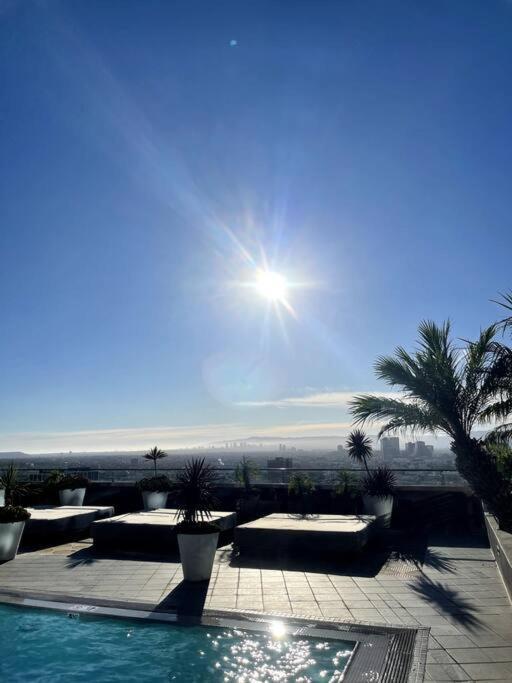 Luxury Highrise Condo Downtown La Los Angeles Exterior photo